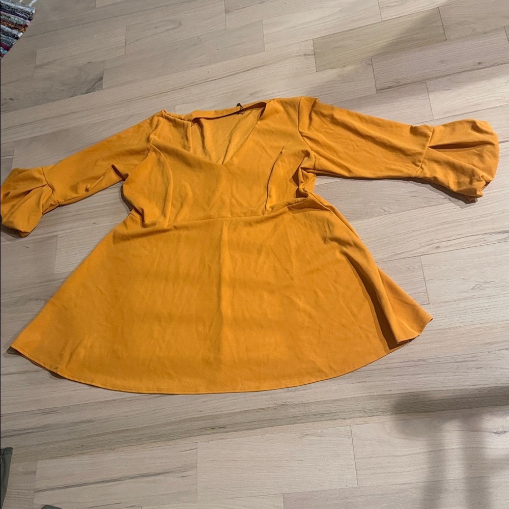 Boohoo Mustard V-Neck Top